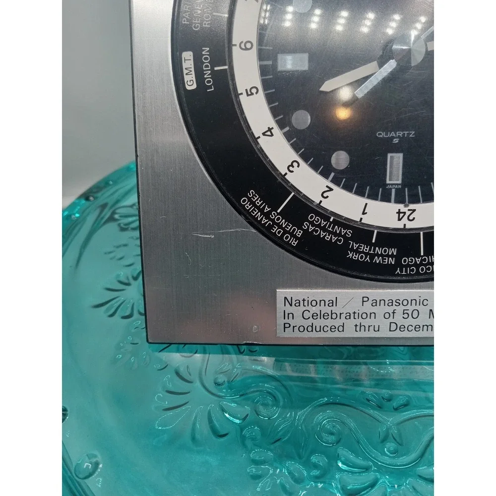 Seiko Seikosha  World Time Quartz Desk Clock Scratches  Panasonic Car Audio Plaq